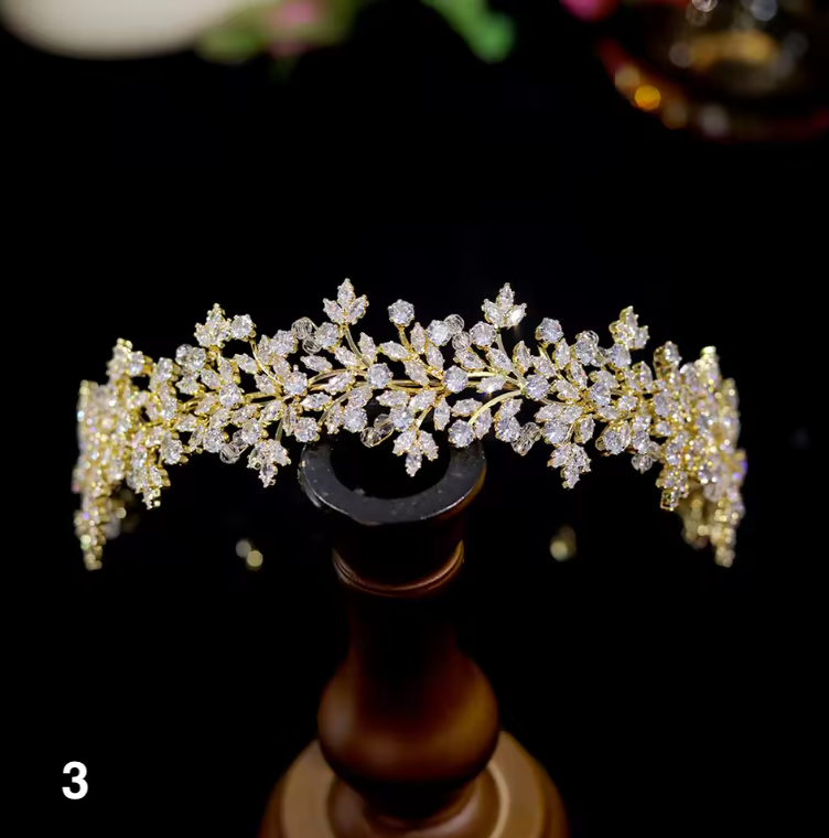 Luxury Crystal Bridal Crown – Elegant Wedding Tiara