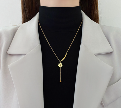 Gold Pendant Necklace for Women – Minimalist Layered Jewelry