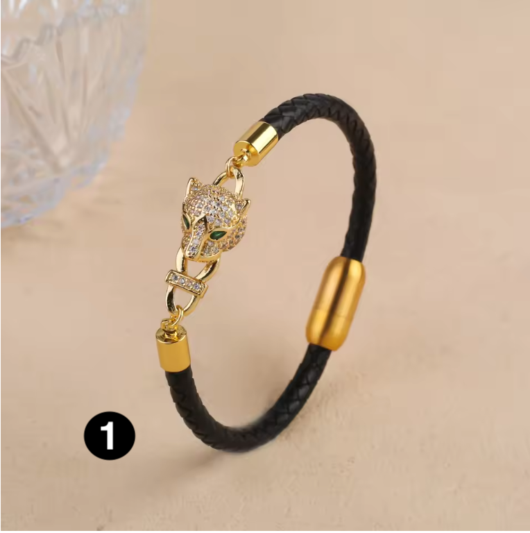 Luxury Leather Bracelet with Zircon Charm – Stainless Steel Magnetic Clasp