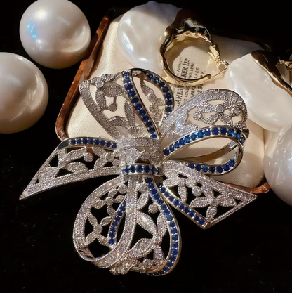 Elegant Crystal Ribbon Brooch Women's Pin