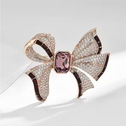 Luxury Crystal Bow Brooch – Elegant Palace Style Pin for a Royal Look