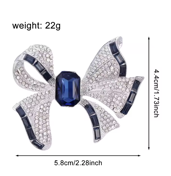 Luxury Crystal Bow Brooch – Elegant Palace Style Pin for a Royal Look
