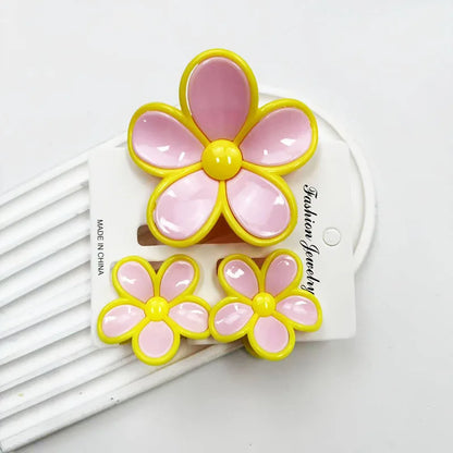 3pcs Pastel Flower Hair Accessories – Soft & Feminine Look