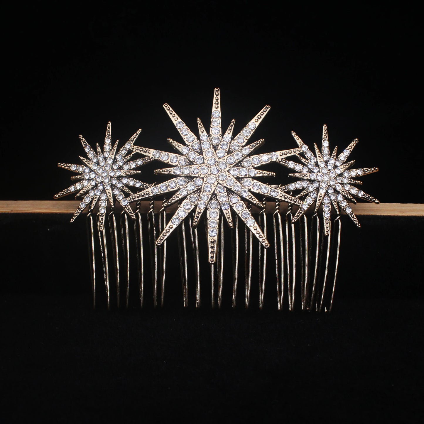 Crystal Star Hair Comb – Elegant Bridal Hair Accessory