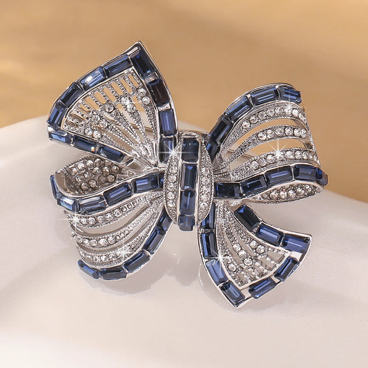 Luxury Crystal Bow Brooch – Elegant Ribbon Pin for a Refined Look