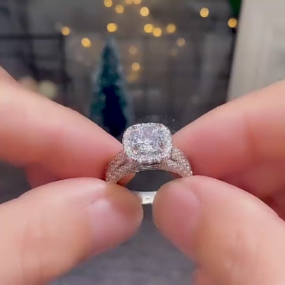 Luxury Women’s Ring – Sparkling Cubic Zirconia, Perfect for Weddings & Special Occasions