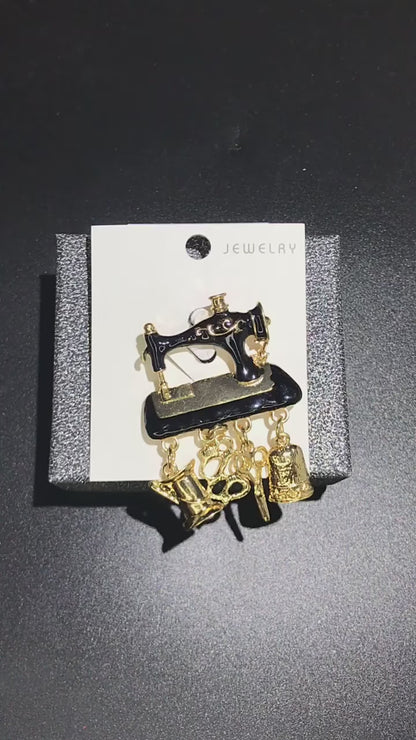 Sewing Machine Brooch – Tailor & Sewing Lover Pin
