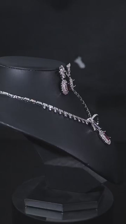 Luxury Zirconia Necklace & Earrings Set – Elegant Bow Design